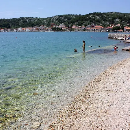 Guest house Apartments And Rooms By The Sea Tisno, Murter - 5128
