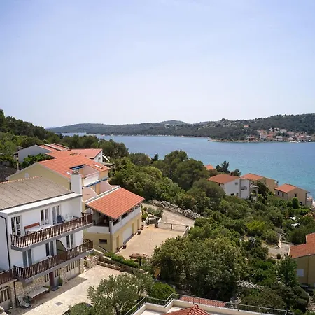 Apartments And Rooms By The Sea Tisno, Murter - 5128 3*
