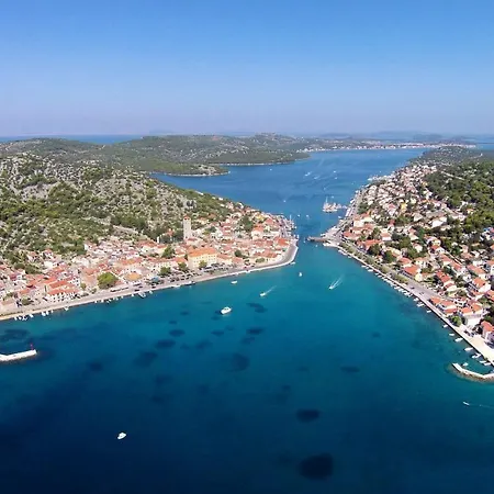 Apartments And Rooms By The Sea Tisno, Murter - 5128 Guest house 3*