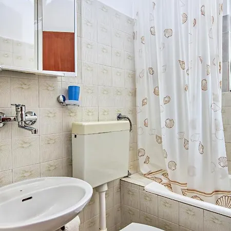 Apartments And Rooms By The Sea Tisno, Murter - 5128 Guest house 3*