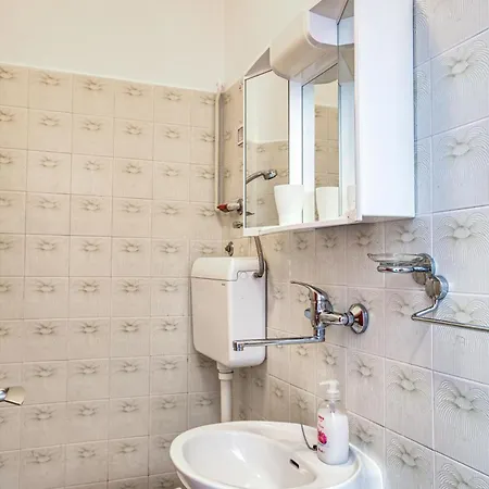 Apartments And Rooms By The Sea Tisno, Murter - 5128 Guest house 3*