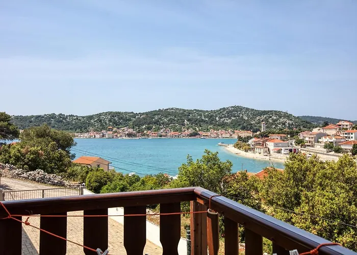 Apartments And Rooms By The Sea Tisno, Murter - 5128 Guest house