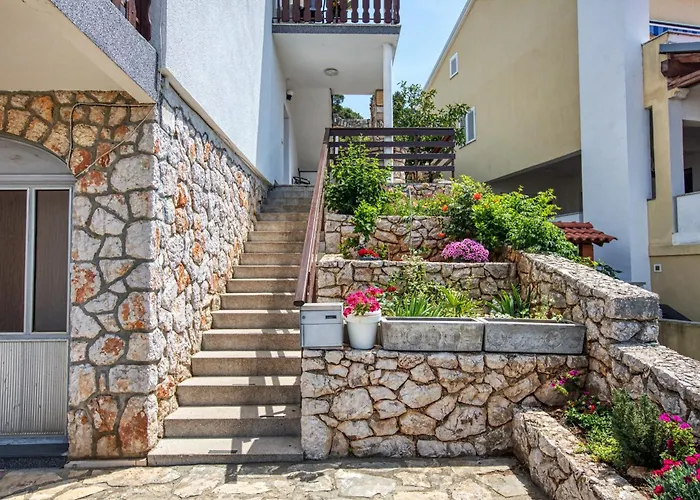 Apartments And Rooms By The Sea Tisno, Murter - 5128 Guest house